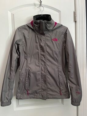The North Face Women's HyVent Lightweight Rain Jacket XS